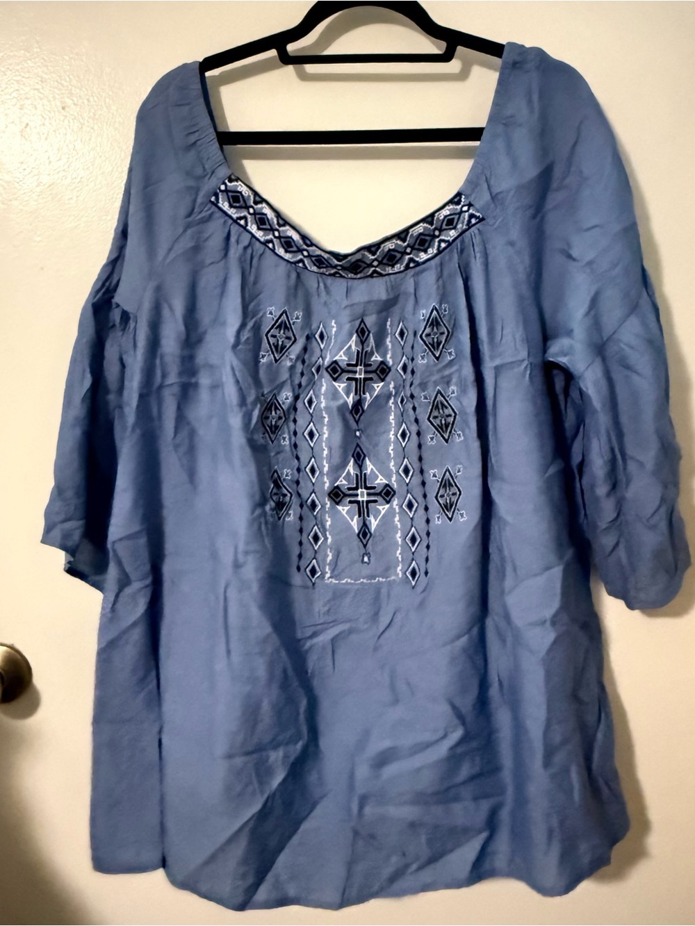 Simply Irresistible 2X Blue Wrangler Top